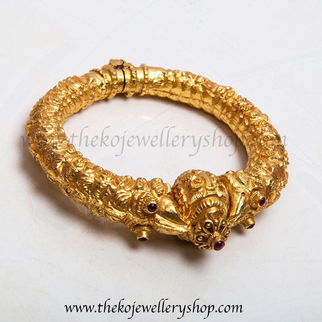 Gold Bracelet Designs For Girls| Single Kada For Girls | New Trendy Bracelet  Bangle For Women - YouTube