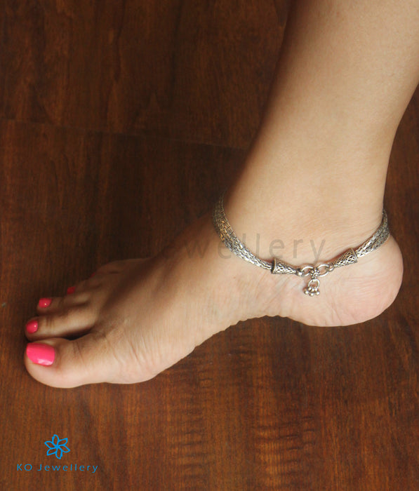 The Hasti Silver Bridal Anklets