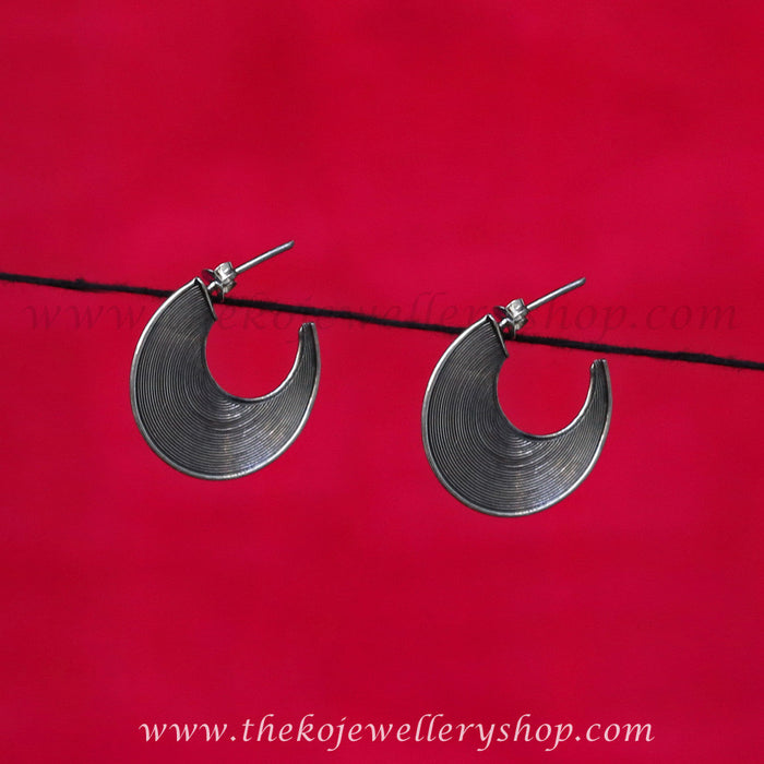 Light weight silver hoop earrings silver