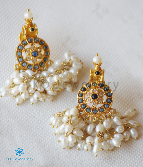 The Vratala Silver Pearl Earrings (Blue)