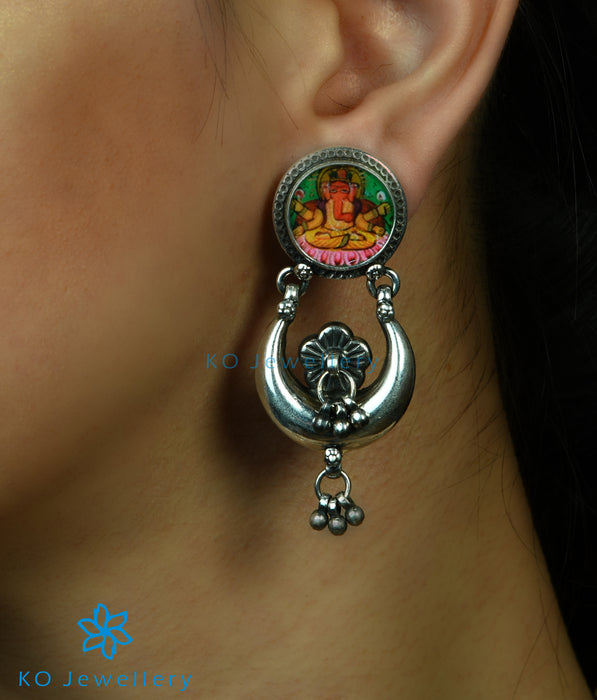 The Alampata Silver Ganesha Necklace