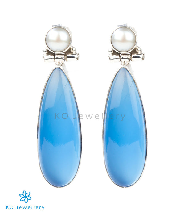 Pearl and blue onyx dangling earrings online