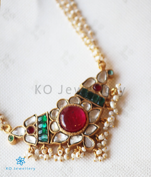The Omini Silver Kundan-Jadau Necklace.