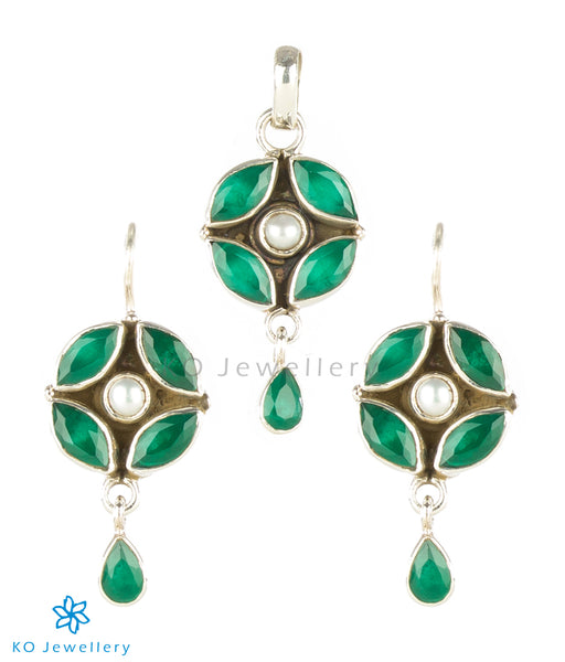 Green zircon and pearl natural gemstone jewellery in Sterling Silver