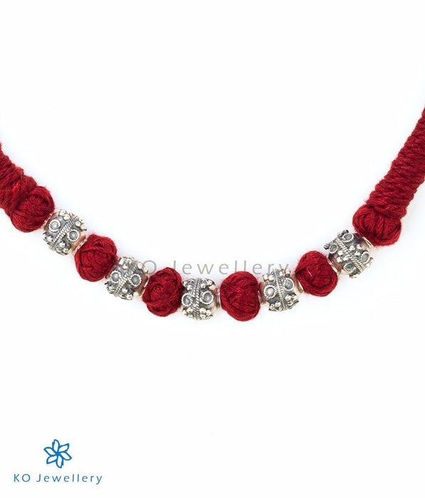The Preshti Silver Thread Necklace (Maroon)