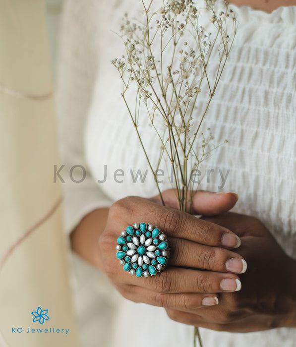 The Kamna Silver Finger-Ring (Pearl/Turquoise)