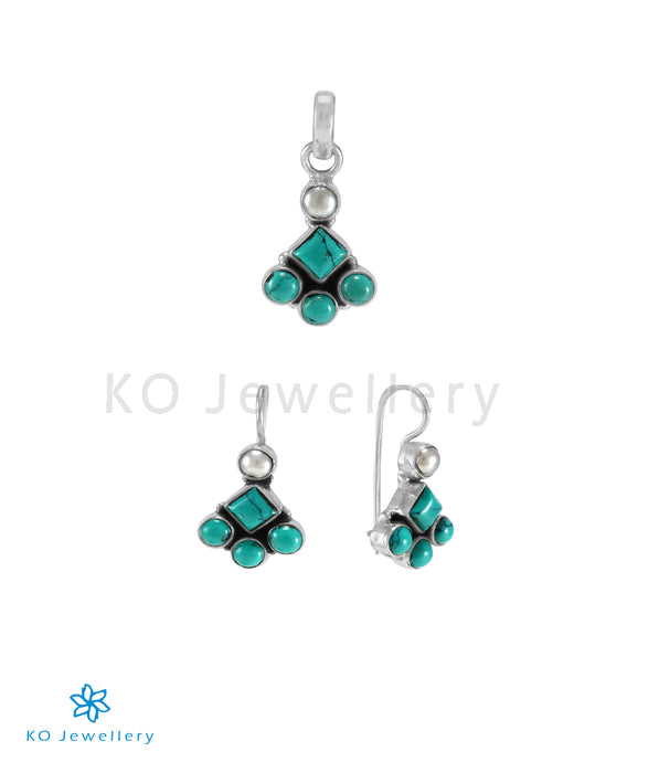 The Megh Silver Gemstone Pendant Set (Turquoise)