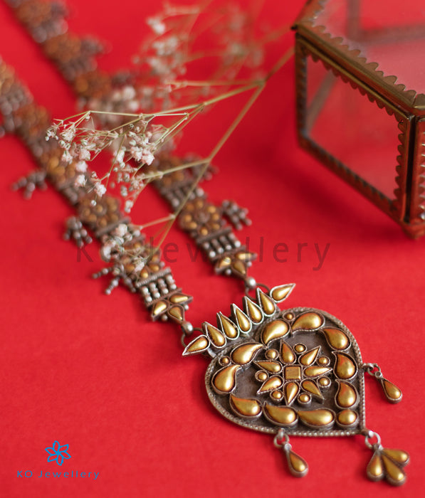 The Manasa Silver Necklace