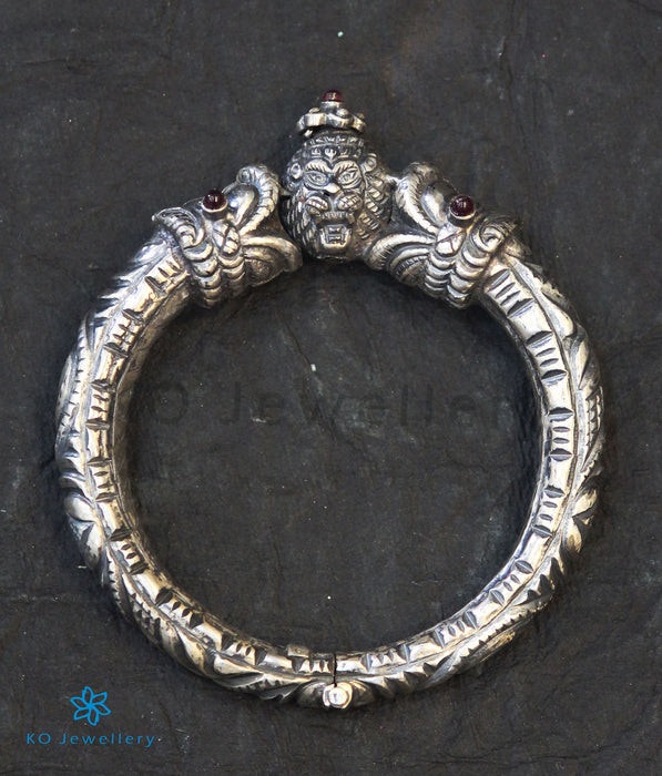 The Vyuha Antique Silver Kada(Oxidised)