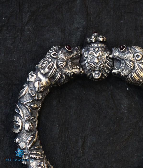 The Simha Antique Silver Kada (Oxidised)