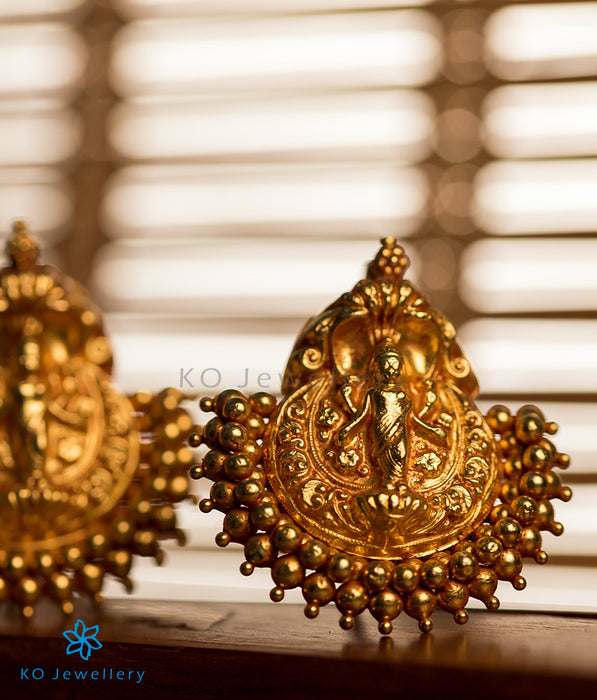 The Kamakshi Silver Pendant Set