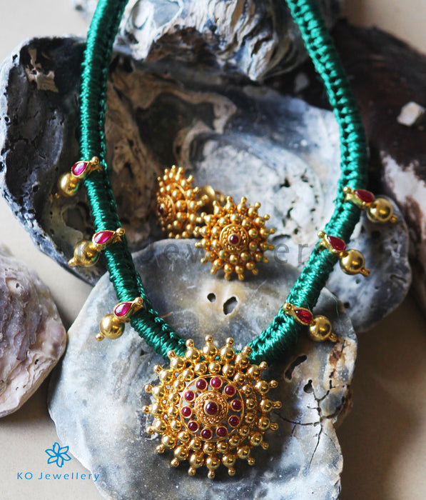 The Chakratiya Silver Thread Necklace (Green)