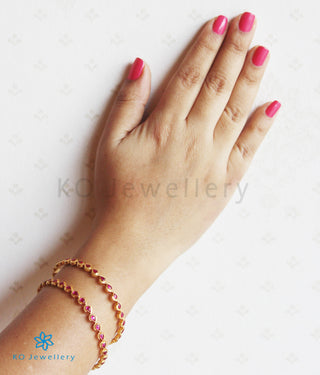 The Piyali Silver Kempu Bangle (Red/Size /2.4)