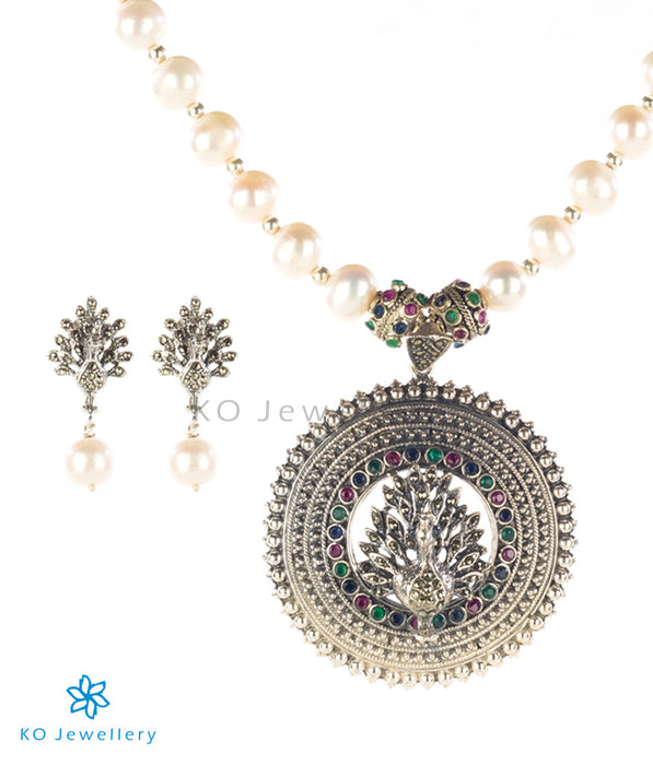 Elegant Swiss marcasite and silver jewellery set