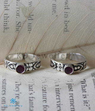 The Dyut Silver Toe-Rings