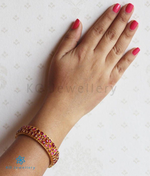 The Ahana Silver Kempu Bracelet (Size 2.2)