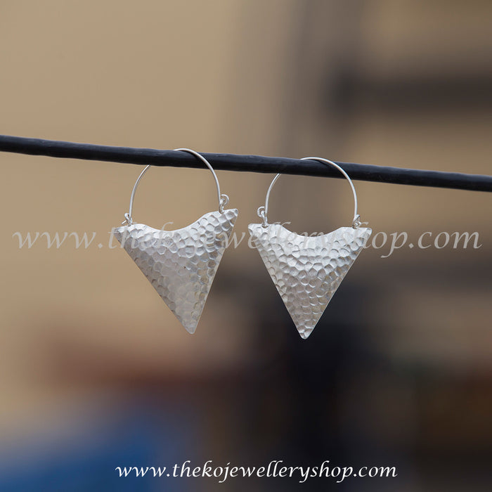 Shop online for women’s silver hoop earrings
