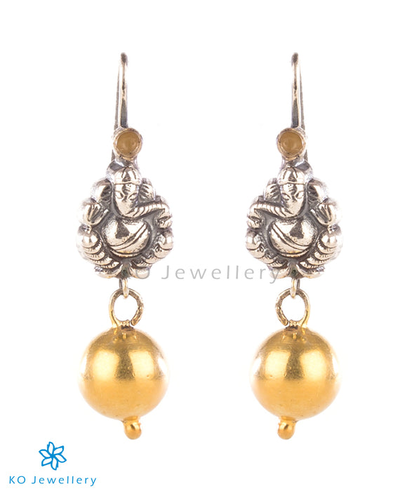 The Alampata Silver Earrings