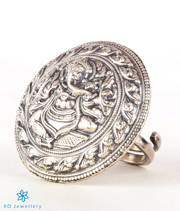 The Devavat Silver Finger Ring (Oxidised)