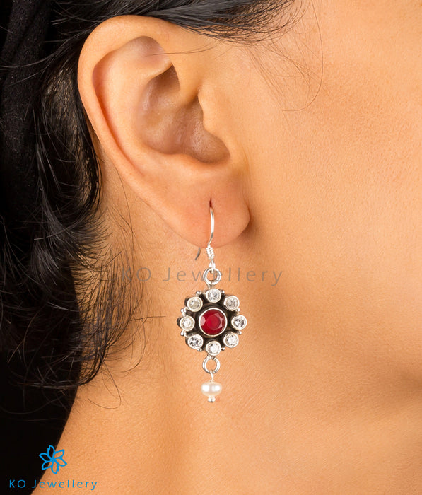 The Pujita Silver Gemstone Earrings (White/Pearl)