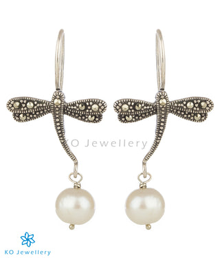 The Dragonfly Mercasite Silver Earrings (Pearl)