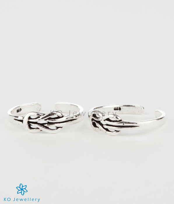 The Knot Silver Toe-Rings