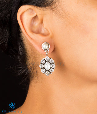 The Prawal Silver Gemstone Earrings (Black)