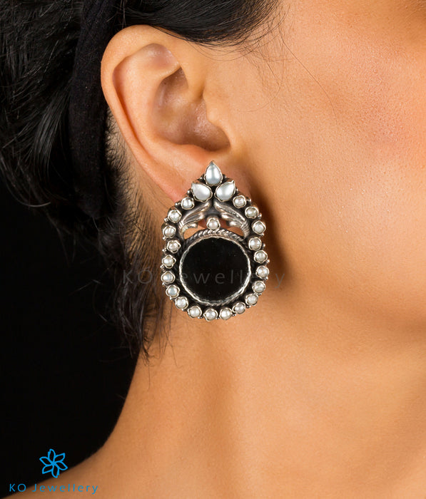 The Darpana Silver Gemstone Earrings (Pearl)