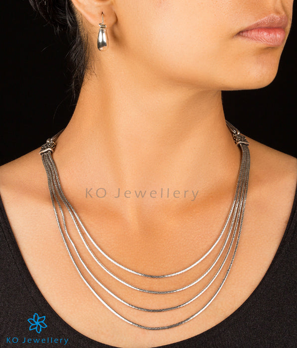 The Dhauta Silver Chain Necklace