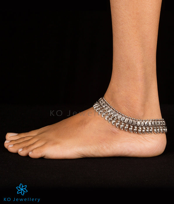 The Tamaara Silver Paisley Anklets