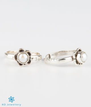 The Pauspa Silver Toe-rings (Pearl)