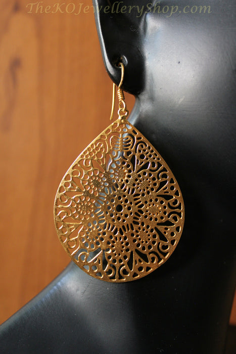Shop online intricate designed  pure silver earring 