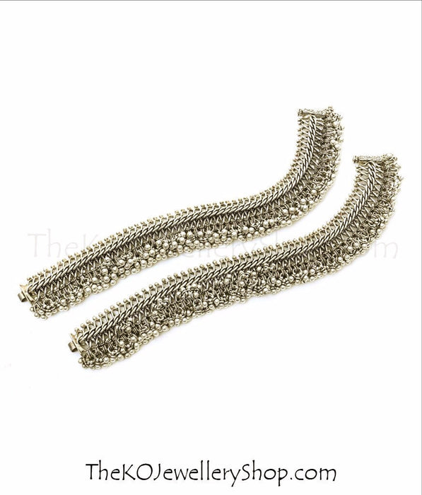 Shop online for women’s silver anklets jewellery