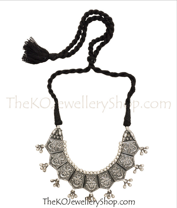 The Varuni Silver Floral Necklace