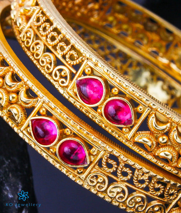 Gold Jewellery Designs | Bridal Necklace | Bridal Jewellery Sets | Khazana  Jewel… | Black beaded jewelry, Black beads mangalsutra design, Gold bridal  jewellery sets