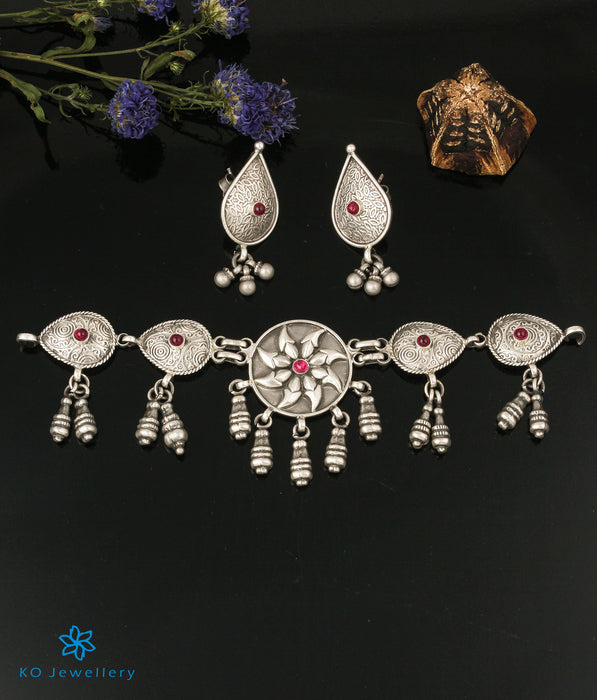 The Varitra Silver Choker Necklace Set