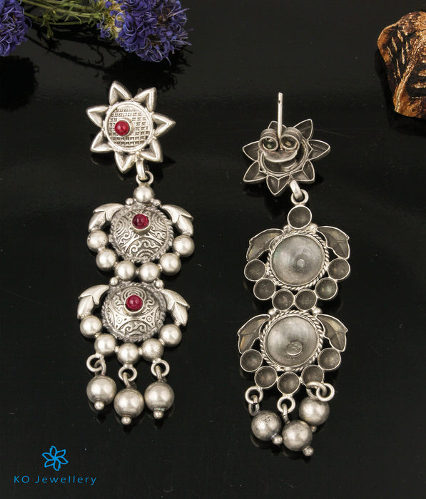 The Zevar Silver Choker Necklace Set