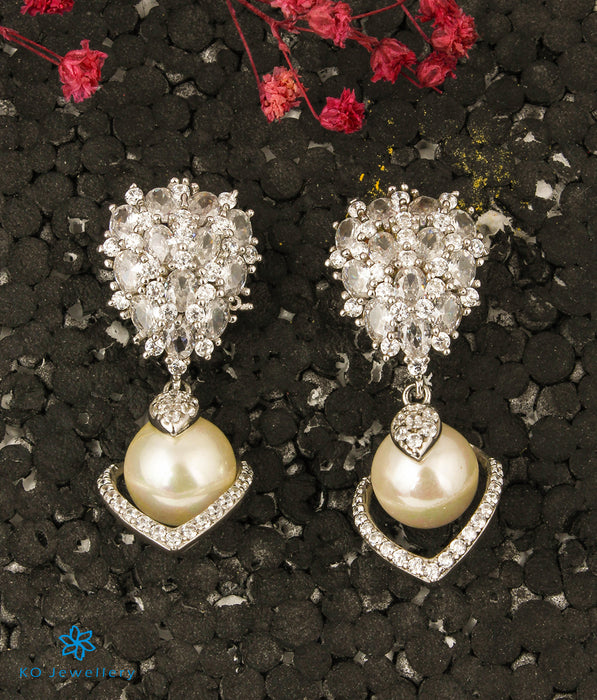 The Kaneez Silver Earrings
