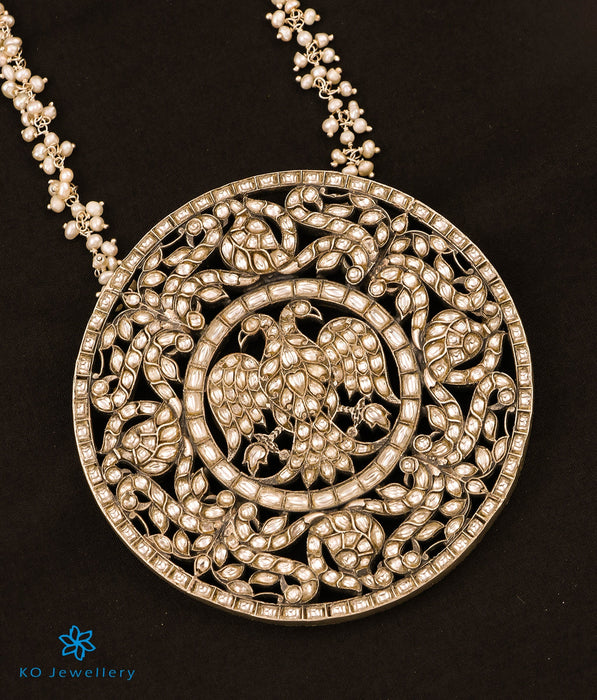 The Akhyana Gandaberunda Silver Kundan Pearl Bunch Necklace
