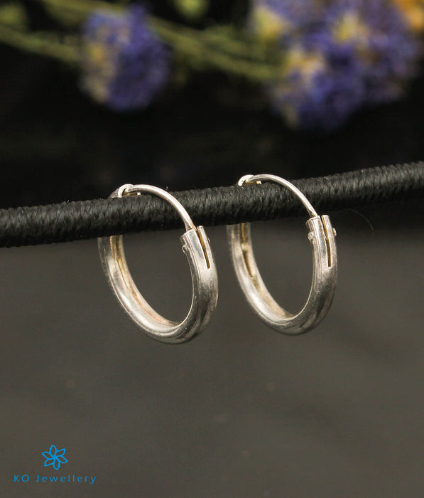 The kailan Silver Hoop Earrings