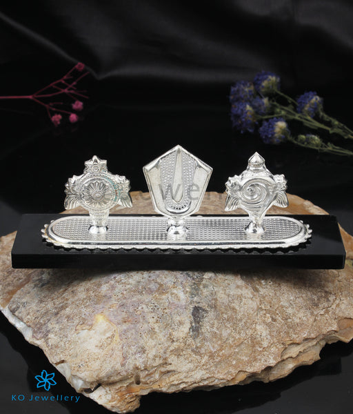 Buy BENGALEN Pooja Thali Set Silver Plated 6 Inch Standard Puja Decorative  Items for Home Mandir Office Wedding Return Gift Items Online at Low Prices  in India - Amazon.in