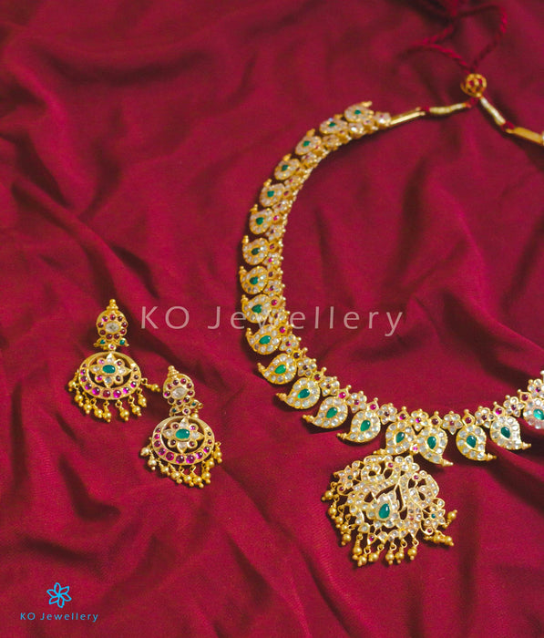 Paisley motif gold plated silver necklace set