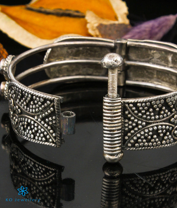 The Anandita Silver Kada Bracelet (3 layers/Size 2.4)