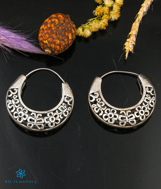 The Zoya Silver Hoop Earrings