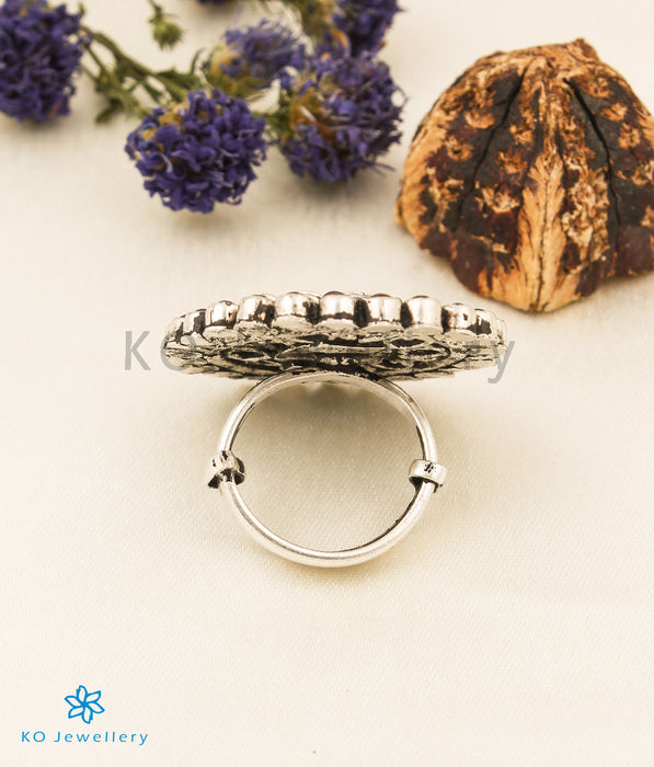 The Ihita Kemp Silver Finger Ring (Oxidised)