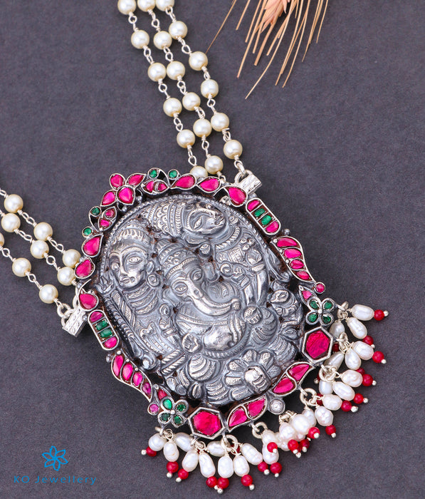 The Gajra Silver Ganesha Kundan Necklace