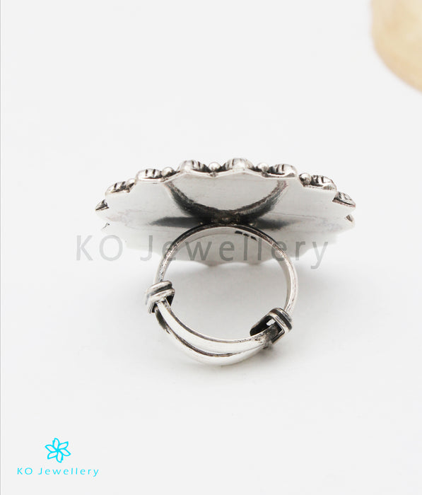 The Achala Silver Finger Ring