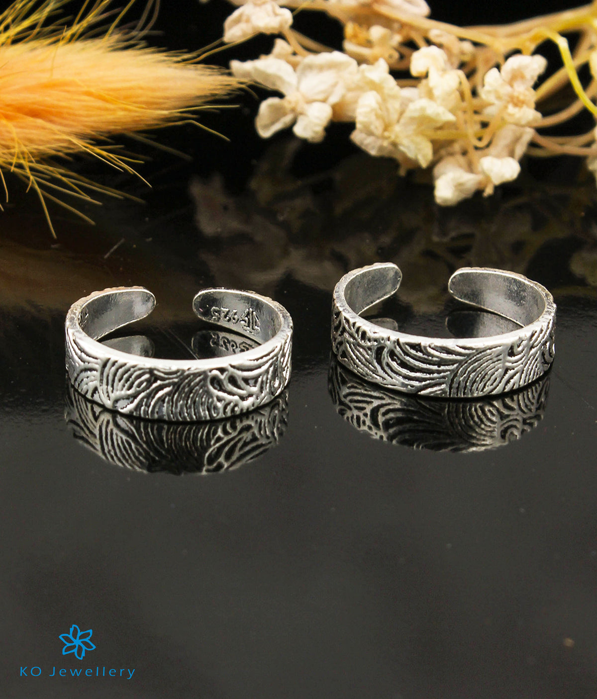 The Kavika Silver Toe-Rings -Buy Pure Silver Toe rings Online — KO ...