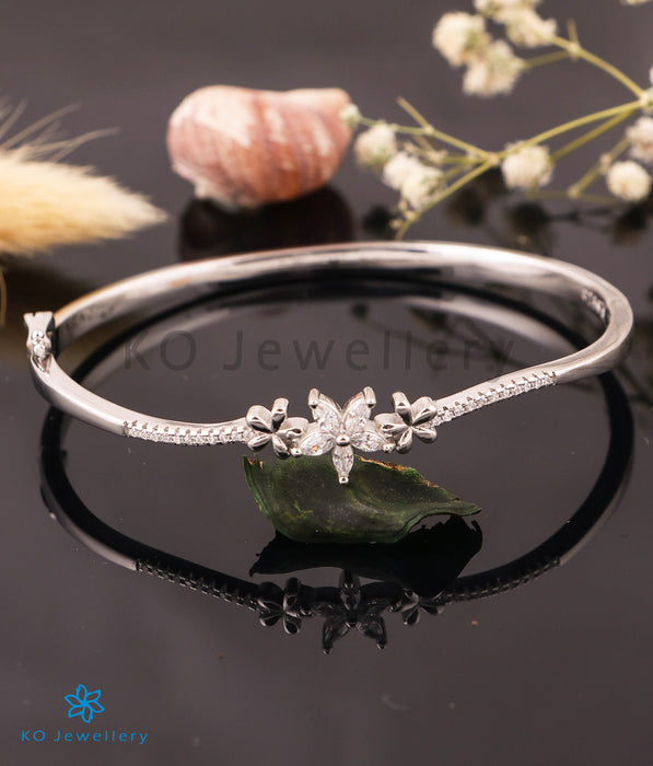 The Fragrant Silver Bracelet
