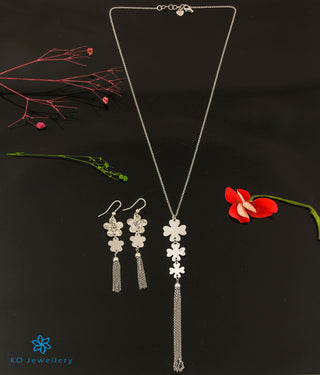 The Amoura Silver Necklace Set